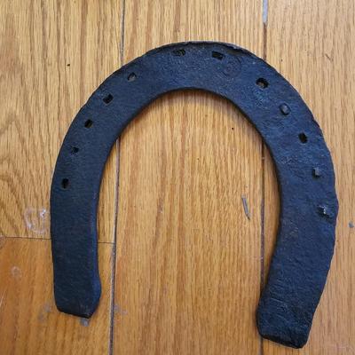 Vintage Horseshoes & Blacksmith Tool (LR-JS)