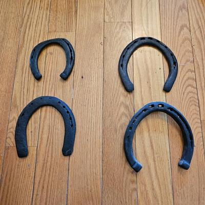 Vintage Horseshoes & Blacksmith Tool (LR-JS)