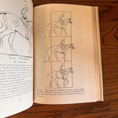 Vintage Horseback Riding Accessories (MB-DZ)