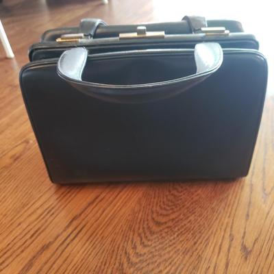 Vintage Purses Incl. Koret, Whiting & Davis and more (MB-KD)