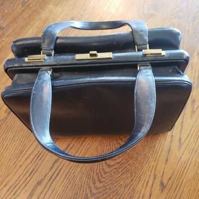 Vintage Purses Incl. Koret, Whiting & Davis and more (MB-KD)