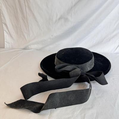 Vintage Hats and Sun Sleeves (MB-DZ)