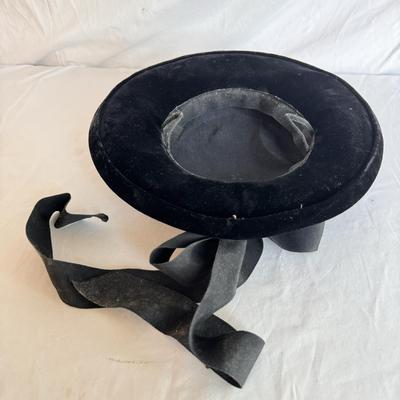 Vintage Hats and Sun Sleeves (MB-DZ)