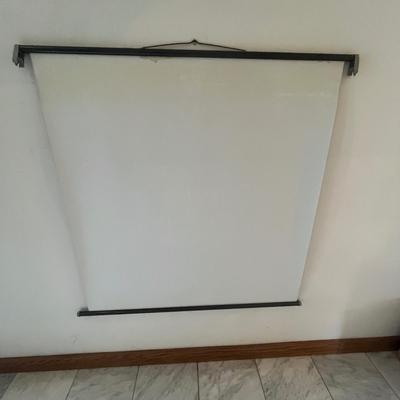 Rollei P 325 Slide Projector & Screens (O-MG)