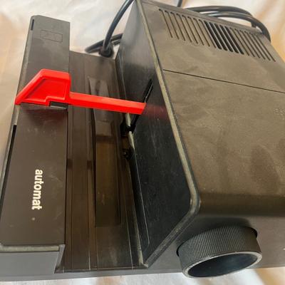 Rollei P 325 Slide Projector & Screens (O-MG)