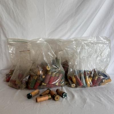 Miscellaneous Shotgun Shells and Bag (MB-DZ)