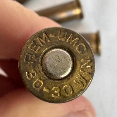 Miscellaneous Shotgun Shells and Bag (MB-DZ)