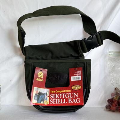 Miscellaneous Shotgun Shells and Bag (MB-DZ)