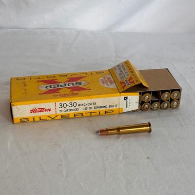 Miscellaneous Shotgun Shells and Bag (MB-DZ)