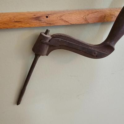 Assortment of Vintage Hand Tools (LR-JS)