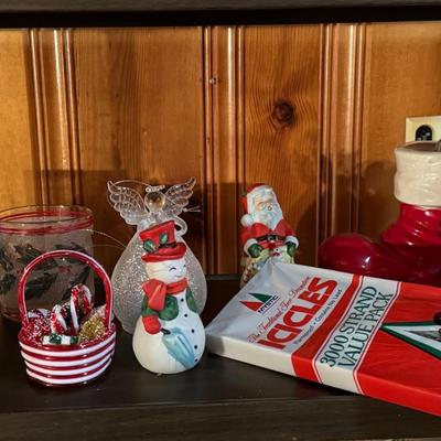 Holiday Smalls Décor w/ Tinsel Lot