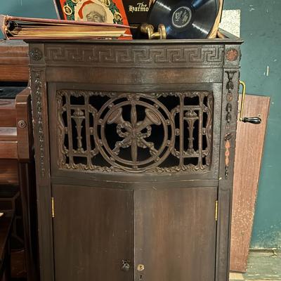 Antique Harmona Wind Up Record Player