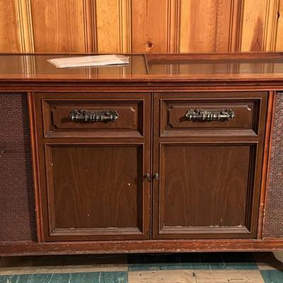 Vintage Magnavox Micromatic Recod Player Unit