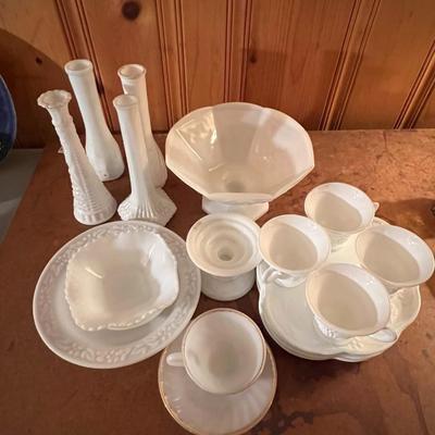Milk Glass Lot (2)