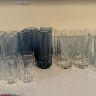 Drinking Glasses Lot (1)