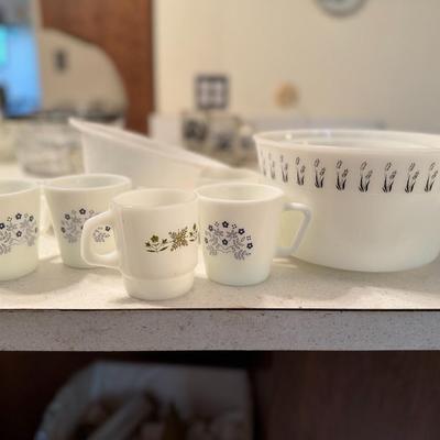 Vintage Milk Glass 'Black Wheat' Bowl and Milk Glass Mugs Lot