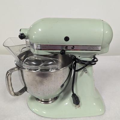 Kitchen Aid Mixer With Attachments
