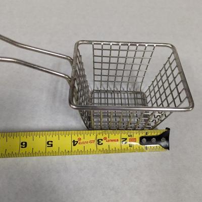 30 Small Frying Baskets