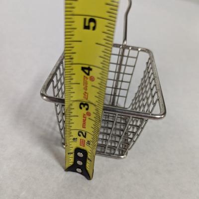 30 Small Frying Baskets