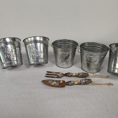 Metal Garden Buckets & Tools