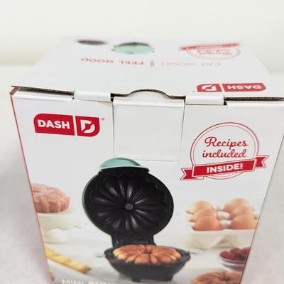 Dash Mini Bundt Maker Choice B