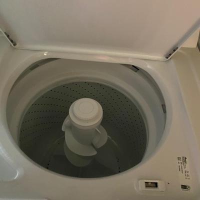 Like New Amana Washing Machine