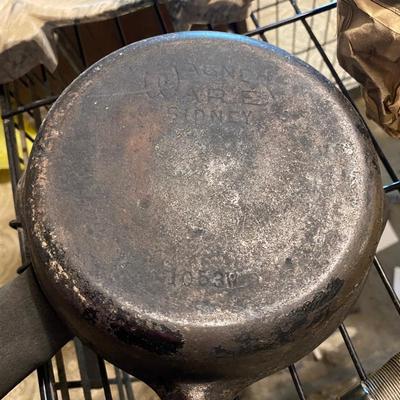 Matches and Wagnerware #3 Skillet
