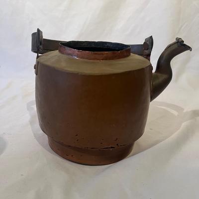 Two Copper Kettles (O-MG)