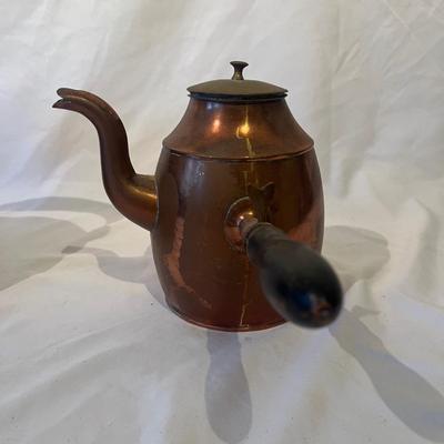 Two Copper Kettles (O-MG)