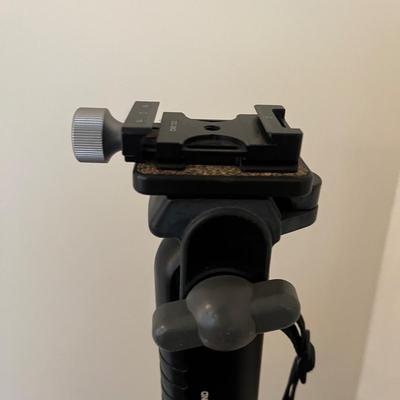 Slik Monopod & Trio of Tripods (O-MG)