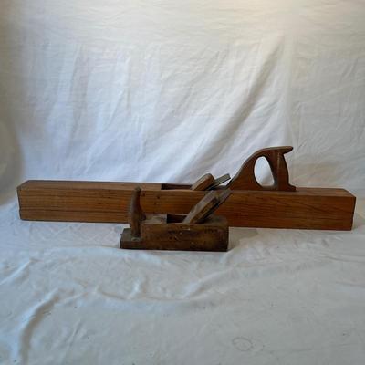 Two Wooden Planes (O-MG)