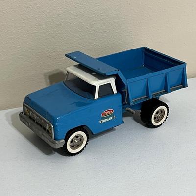 TONKA ~ Hydraulic Metal Dump Truck