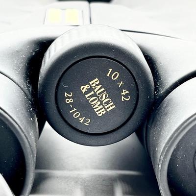 BAUSCH & LOMB ~ 10 x 42 Binoculars With Carrying Case