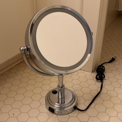 Krups Scale, Connair Mirror, and Bath Mat (BO-DZ)