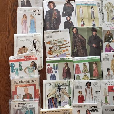 McCall's, Simplicity, Butterick and Kwik Sew Sewing Patterns (P-KD)