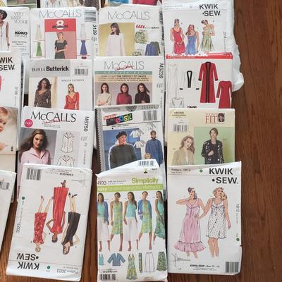 McCall's, Simplicity, Butterick and Kwik Sew Sewing Patterns (P-KD)