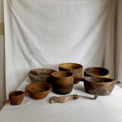 Primitive Wooden Bowls (P-DZ)