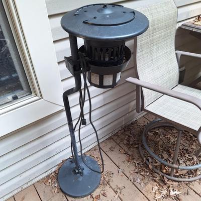 Dyna-trap bug zapper