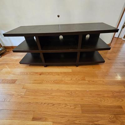 Laurier Entertainment Stand (LR-JS)