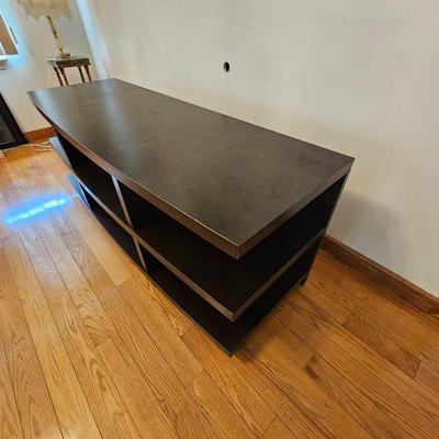 Laurier Entertainment Stand (LR-JS)