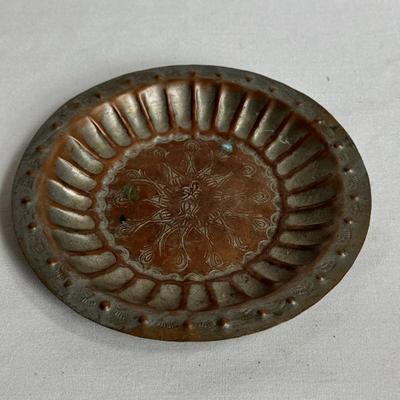 Hammered Copper Water Canteens, Dagger and More (P-DZ)
