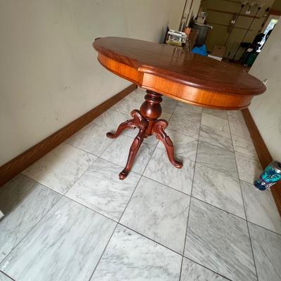 Salon Table (LR-RG)