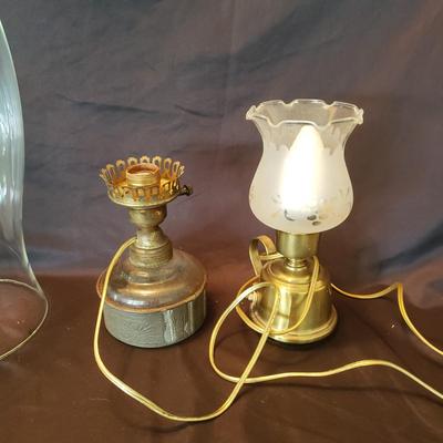 Collection of Hurricane Globes and Lamps (P-KD)