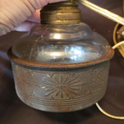 Collection of Hurricane Globes and Lamps (P-KD)