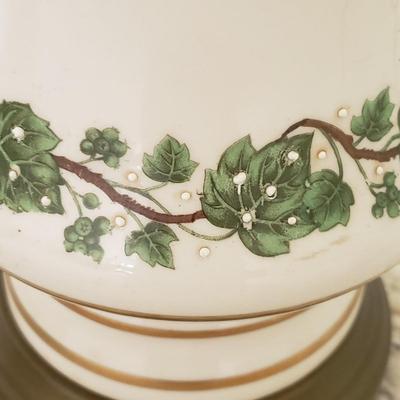 Two Matching Ivy Pattern Porcelain Lamps (BB-KD)
