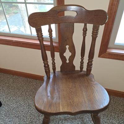 2 Captains Chairs