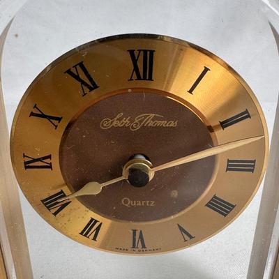 Gilbert Mantel Clock and Seth Thomas Clock (L-DZ)