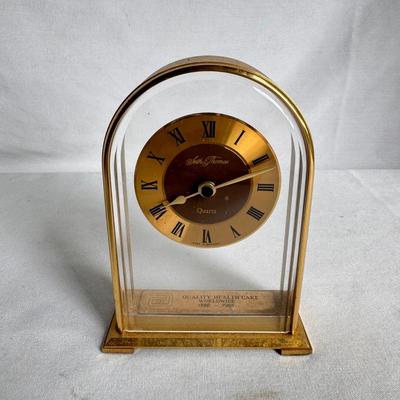 Gilbert Mantel Clock and Seth Thomas Clock (L-DZ)