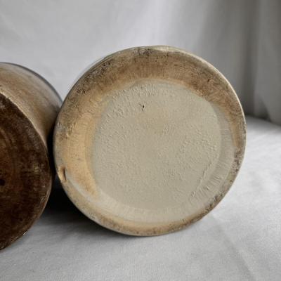 Vintage Stoneware Cream Jugs (L-DZ)