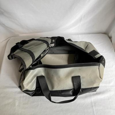 Assortment of Outdoor Bags (L-DZ)